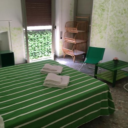 Next Stop Roma Affittacamere Da Florindo Bagian luar foto